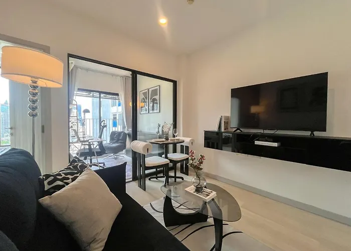 Apartment 600m To Bts L View L Pool And Gym *