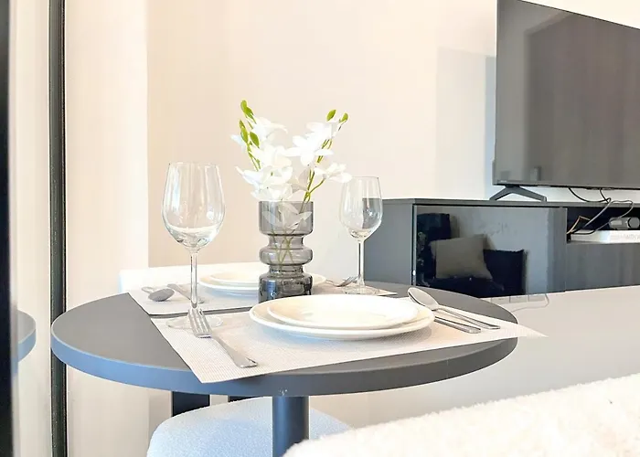 Apartment 600m To Bts L View L Pool And Gym