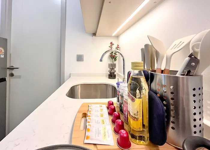 600m To Bts L View L Pool And Gym Apartment