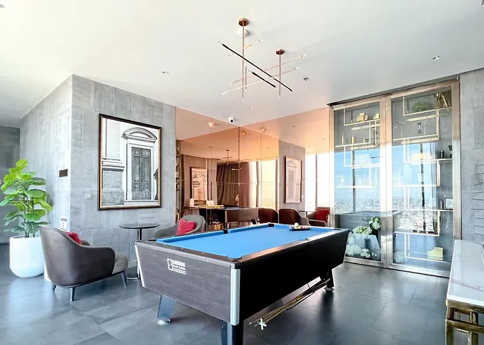 600m To Bts L View L Pool And Gym Apartment *