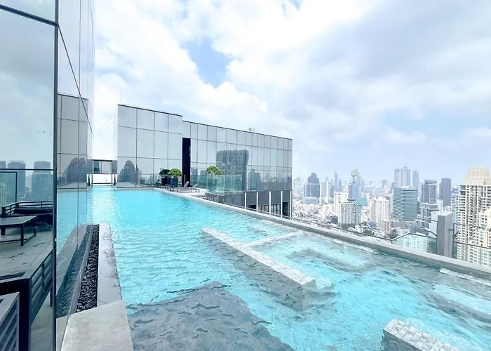 Apartment 600m To Bts L View L Pool And Gym Bangkok